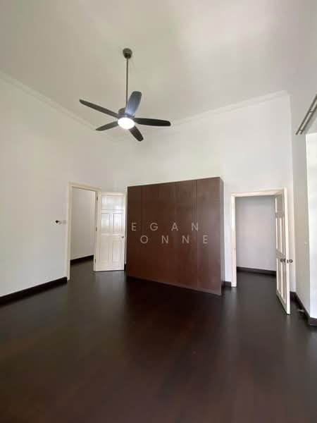 Beautiful Terrace House near Boon Keng MRT for Rent, McNair Rd / Balestier Rd / Serangoon Rd, 4 Bedrooms, 3,524 sqft, Terraced House For Rent, by Megan Yvonne, 500183482 - Bedroom - PropertyGuru.com.sg