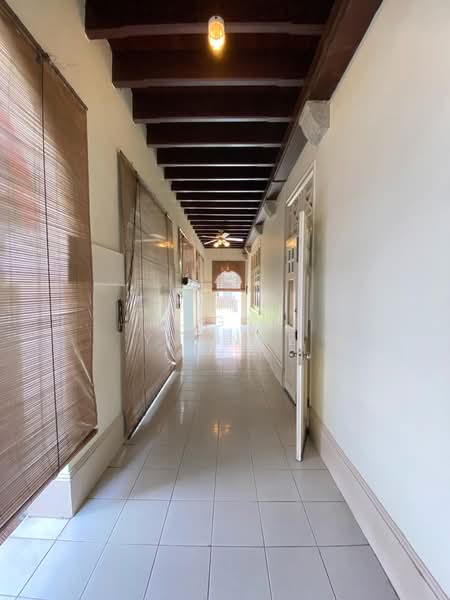 Beautiful Terrace House near Boon Keng MRT for Rent, McNair Rd / Balestier Rd / Serangoon Rd, 4 Bedrooms, 3,524 sqft, Terraced House For Rent, by Megan Yvonne, 500183482 - Corridor - PropertyGuru.com.sg