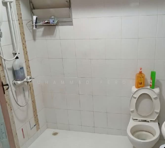 590C Montreal Link, 590C Montreal Link, 3 Bedrooms, 1,001 sqft, HDB Flat For Sale, by Muhammad Ferdi, 500183486 - Bathroom - PropertyGuru.com.sg