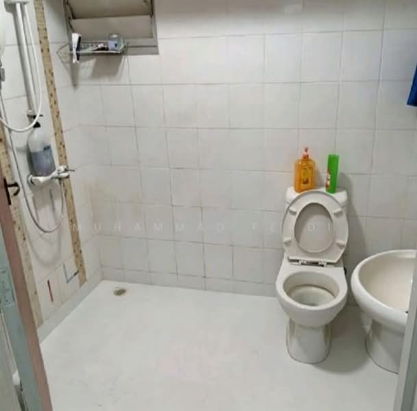 590C Montreal Link, 590C Montreal Link, 3 Bedrooms, 1,001 sqft, HDB Flat For Sale, by Muhammad Ferdi, 500183486 - Bathroom - PropertyGuru.com.sg