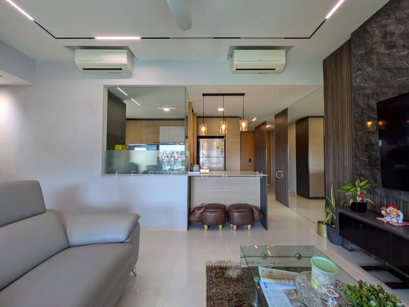 Midwood, 10 Hillview Rise, 4 Bedrooms, 1,249 sqft, Condominium For Sale, by Jessica Ng, 500183509 - Living Room - PropertyGuru.com.sg