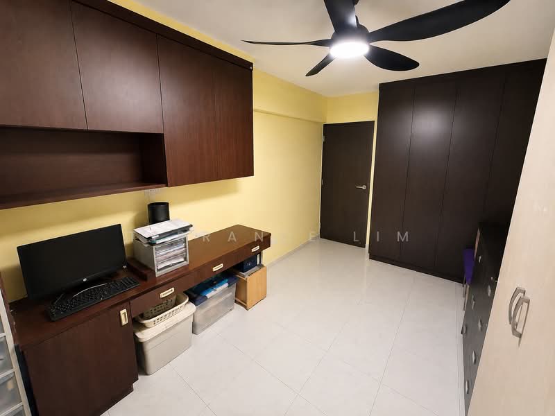 660 Yishun Avenue 4, 660 Yishun Avenue 4, 3 Bedrooms, 1,119 sqft, HDB Flat For Sale, by Terrance Lim, 500183513 - Study - PropertyGuru.com.sg