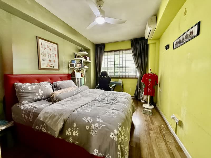 556 Pasir Ris Street 51, 556 Pasir Ris Street 51, 4 Bedrooms, 1,323 sqft, HDB Flat For Sale, by Maria Mariana, 500183519 - Bedroom - PropertyGuru.com.sg