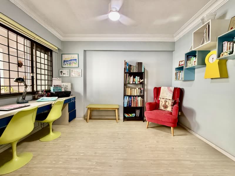 556 Pasir Ris Street 51, 556 Pasir Ris Street 51, 4 Bedrooms, 1,323 sqft, HDB Flat For Sale, by Maria Mariana, 500183519 - Study - PropertyGuru.com.sg