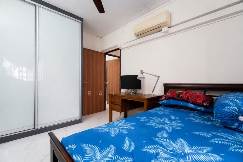 449 Jurong West Street 42, 449 Jurong West Street 42, 3 Bedrooms, 1,119 sqft, HDB Flat For Sale, by Sarah Chua, 500183550 - Bedroom - PropertyGuru.com.sg