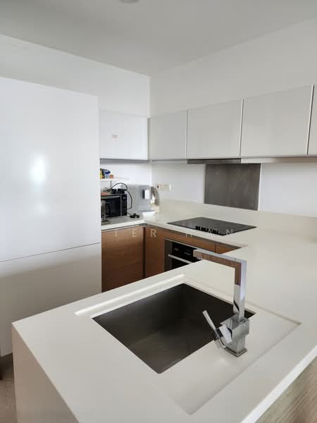 Marina Bay Residences, 18 Marina Boulevard, 1 Bedroom, 732 sqft, Condominium For Sale, by Peter Han, 500183560 - PropertyGuru.com.sg
