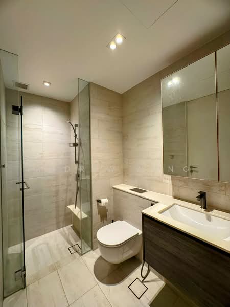Royalgreen, 2D Anamalai Avenue, 2 Bedrooms, 721 sqft, Condominium For Rent, by Andrew Wong, 500183562 - Bathroom - PropertyGuru.com.sg