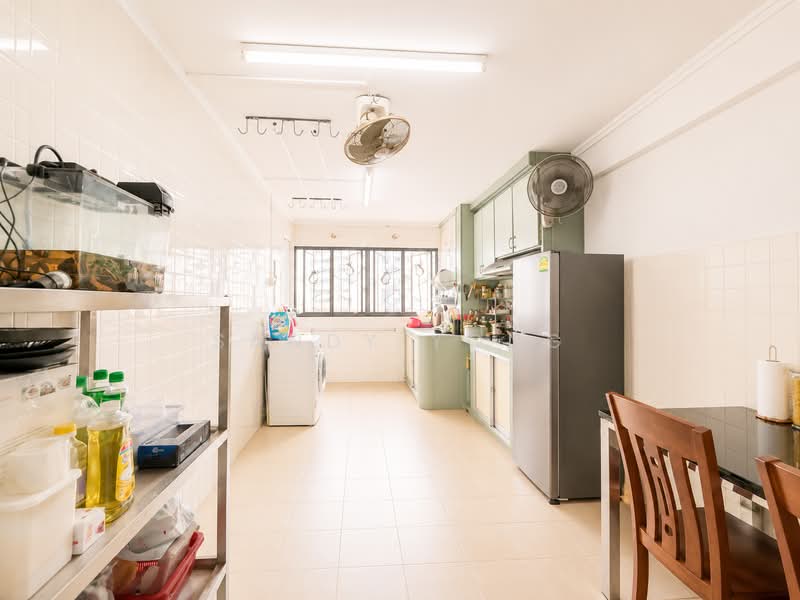 18 Saint George's Road, 18 Saint George's Road, 3 Bedrooms, 980 sqft, HDB Flat For Sale, by Sandy Yong, 500183563 - Kitchen - PropertyGuru.com.sg
