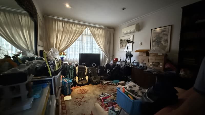 Shepherd's Hill Estate, Shepard's Drive, 5 Bedrooms, 3,000 sqft, Detached House For Sale, by Lay Hoon Grace Ser, 500183600 - Granny Room - PropertyGuru.com.sg