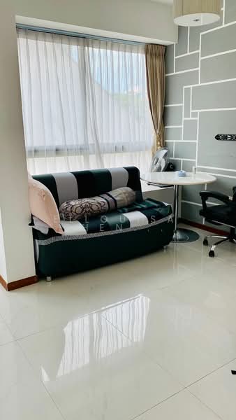 Cozy 1-Bedder Condo near Novena | Balestier | Toa Payoh, , 1 Bedroom, 452 sqft, Condominium For Rent, by Ellouisa Chen (Elle Chen), 500183601 - Living Room - PropertyGuru.com.sg
