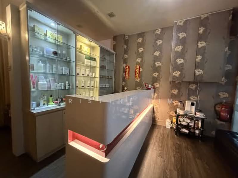 Hong Lim Complex, 531 Upper Cross Street, 600 sqft, Mall Shop For Rent, by Pristine Lim, 500183608 - Interior - CommercialGuru.com.sg