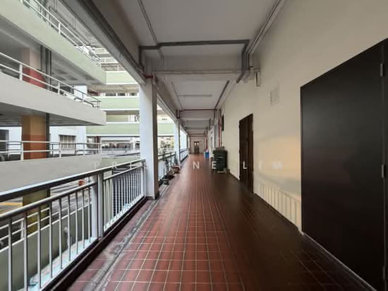 Hong Lim Complex, 531 Upper Cross Street, 600 sqft, Mall Shop For Rent, by Pristine Lim, 500183608 - Corridor - CommercialGuru.com.sg