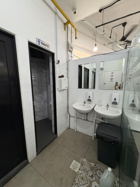 Upper Paya Lebar Road, , 4,055 sqft, Shop / Shophouse For Sale, by Stacy Lam, 500183611 - Bathroom - CommercialGuru.com.sg