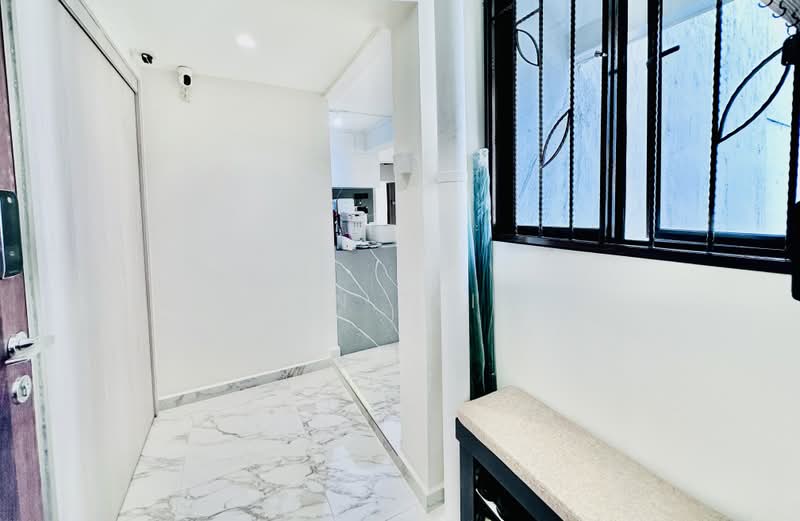 67 Telok Blangah Drive, 67 Telok Blangah Drive, 3 Bedrooms, 1,292 sqft, HDB Flat For Sale, by Ann Teiw, 500183625 - Foyer - PropertyGuru.com.sg