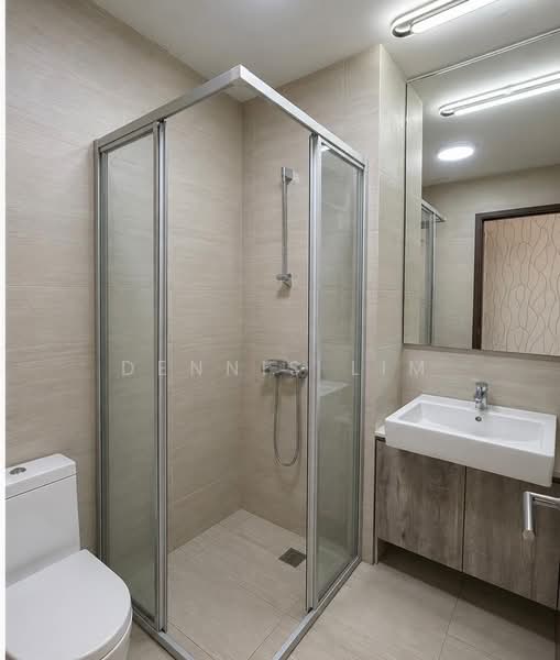The Brooks I & The Brooks II, 25 Springside Green, 3 Bedrooms, 1,152 sqft, Apartment For Sale, by Dennis Lim, 500183631 - Bathroom - PropertyGuru.com.sg