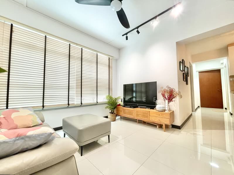 82B Circuit Road, 82B Circuit Road, 3 Bedrooms, 1,001 sqft, HDB Flat For Sale, by Bryan Lee, 500183632 - Living Room - PropertyGuru.com.sg