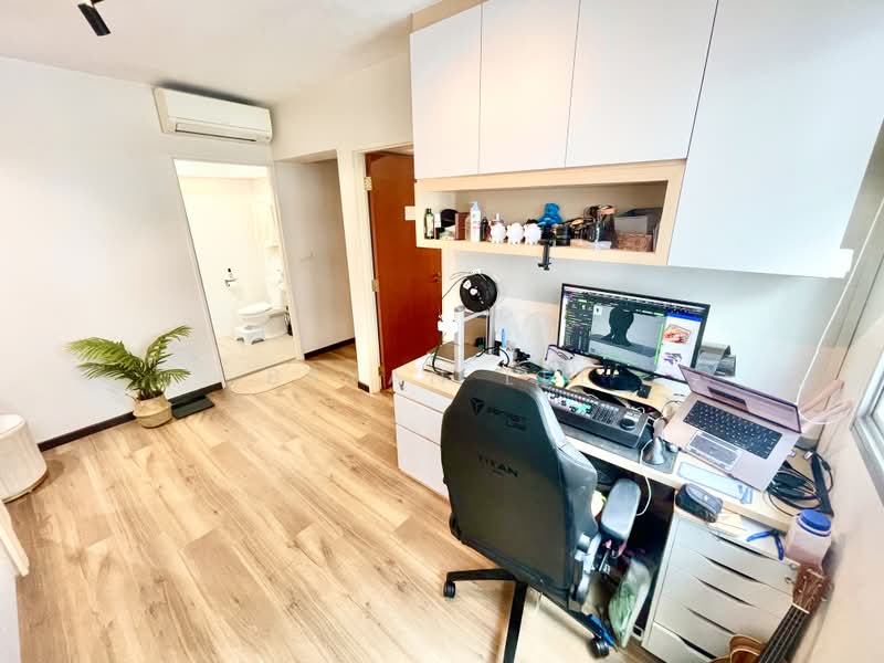 82B Circuit Road, 82B Circuit Road, 3 Bedrooms, 1,001 sqft, HDB Flat For Sale, by Bryan Lee, 500183632 - Study - PropertyGuru.com.sg
