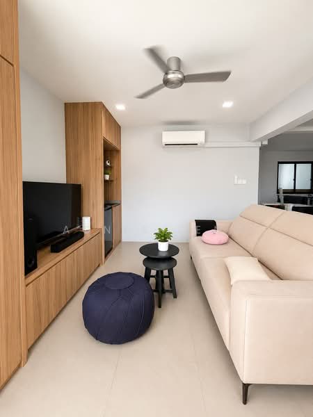 133 Cashew Road, 133 Cashew Road, 3 Bedrooms, 1,614 sqft, HDB Flat For Sale, by Agnes Seng, 500183681 - Living Room - PropertyGuru.com.sg
