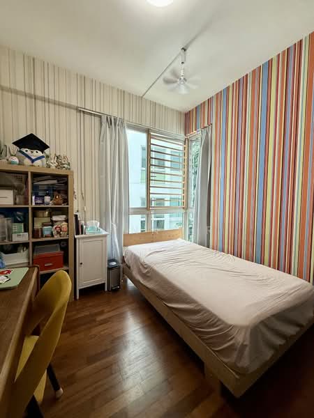 Gardenvista, 950 Dunearn Road, 4 Bedrooms, 1,345 sqft, Condominium For Sale, by Lynn Er, 500183691 - Bedroom - PropertyGuru.com.sg