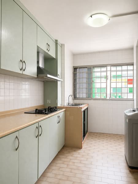 52 Teban Gardens Road, 52 Teban Gardens Road, 3 Bedrooms, 893 sqft, HDB Flat For Sale, by Rainbow Fan, 500183692 - Kitchen - PropertyGuru.com.sg
