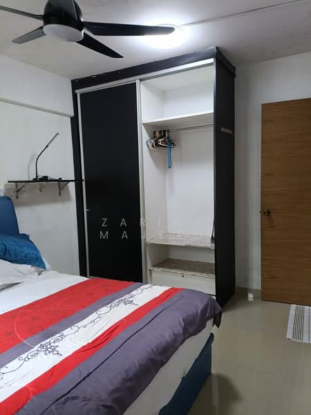 319 Hougang Avenue 5, 319 Hougang Avenue 5, 2 Bedrooms, 650 sqft, HDB Flat For Rent, by Zarina Majeed, 500183710 - Bedroom - PropertyGuru.com.sg