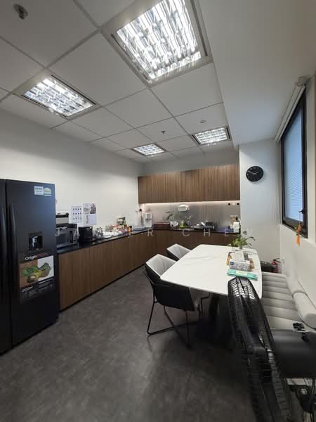 Ngee Ann City, 391 Orchard Road, 2,056 sqft, Office For Rent, by Javier Chew, 500183741 - Kitchen - CommercialGuru.com.sg