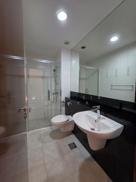 The Shelford, 1 Shelford Road, 3 Bedrooms, 1,787 sqft, Condominium For Rent, by Wenny Sia Wijaya, 500183753 - Bathroom - PropertyGuru.com.sg