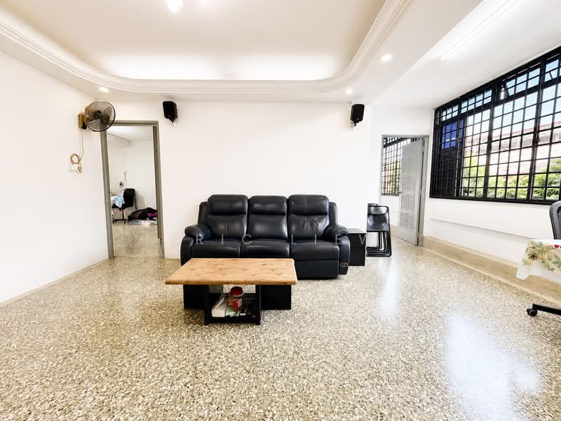 21 Lim Liak Street, 21 Lim Liak Street, 2 Bedrooms, 947 sqft, HDB Flat For Sale, by Eric Liew, 500183769 - Living Room - PropertyGuru.com.sg