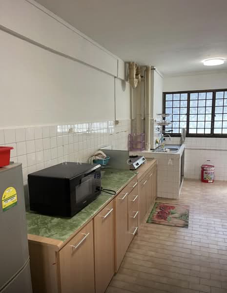 175 Bukit Batok West Avenue 8, 175 Bukit Batok West Avenue 8, 2 Bedrooms, 721 sqft, HDB Flat For Rent, by Annie Chia, 500183784 - Kitchen - PropertyGuru.com.sg