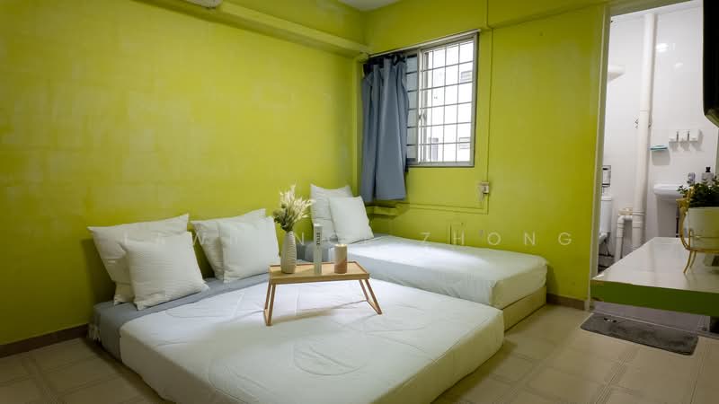 223 Serangoon Avenue 4, 223 Serangoon Avenue 4, 2 Bedrooms, 721 sqft, HDB Flat For Sale, by Lawrence Zhong, 500183834 - Master Bedroom - PropertyGuru.com.sg