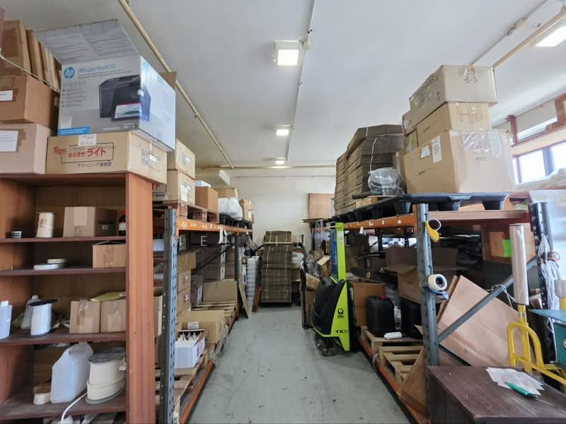 Tradehub 21, 8 Boon Lay Way, Boon Lay / Jurong / Tuas, 2,142 sqft, Light Industrial (B1) For Sale, by Melvin Lo, 500183840 - CommercialGuru.com.sg