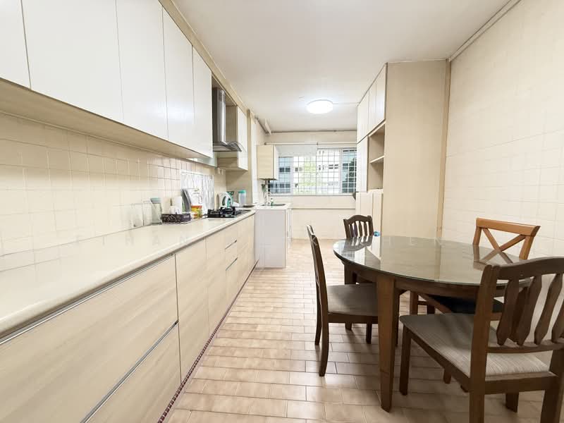 175 Bukit Batok West Avenue 8, 175 Bukit Batok West Avenue 8, 2 Bedrooms, 721 sqft, HDB Flat For Rent, by Ethan Mark Kheng, 500183851 - Kitchen - PropertyGuru.com.sg