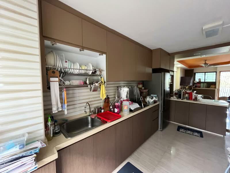 428 Clementi Avenue 3, 428 Clementi Avenue 3, Room Rental, 150 sqft, HDB Flat For Rent, by Tay C A, 500183856 - Kitchen - PropertyGuru.com.sg