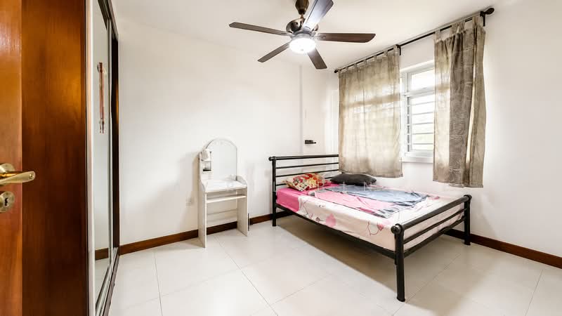 526A Costa Ris, 526A Pasir Ris Street 51, 3 Bedrooms, 1,001 sqft, HDB Flat For Sale, by Avril Bin, 500183857 - Bedroom - PropertyGuru.com.sg