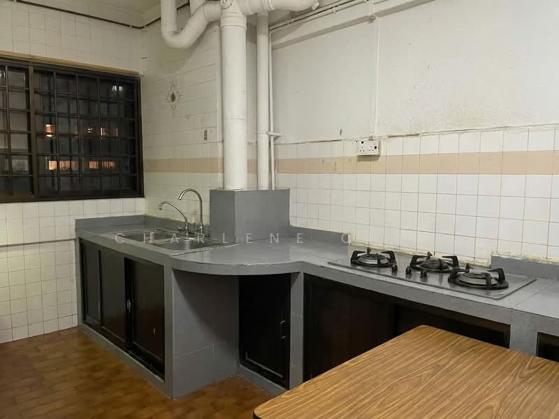 717 Bedok Reservoir Road, 717 Bedok Reservoir Road, 3 Bedrooms, 1,506 sqft, HDB Flat For Sale, by Charlene Chai, 500183858 - Kitchen - PropertyGuru.com.sg