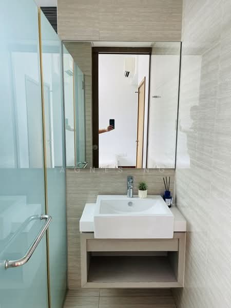 NEWest, 3 West Coast Drive, Room Rental, 250 sqft, Cluster House For Rent, by Agnes Ng, 500183872 - Bathroom - PropertyGuru.com.sg