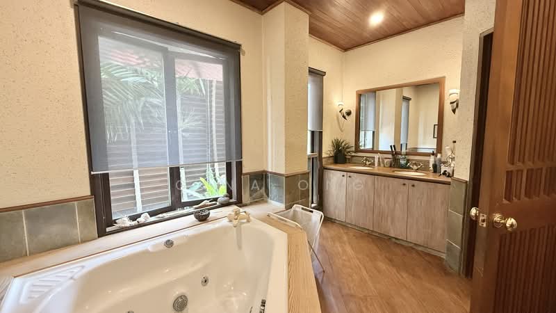 Neram Road, Neram Road, 7 Bedrooms, 7,733 sqft, Detached House For Sale, by Gina Ong, 500183884 - Bathroom - PropertyGuru.com.sg
