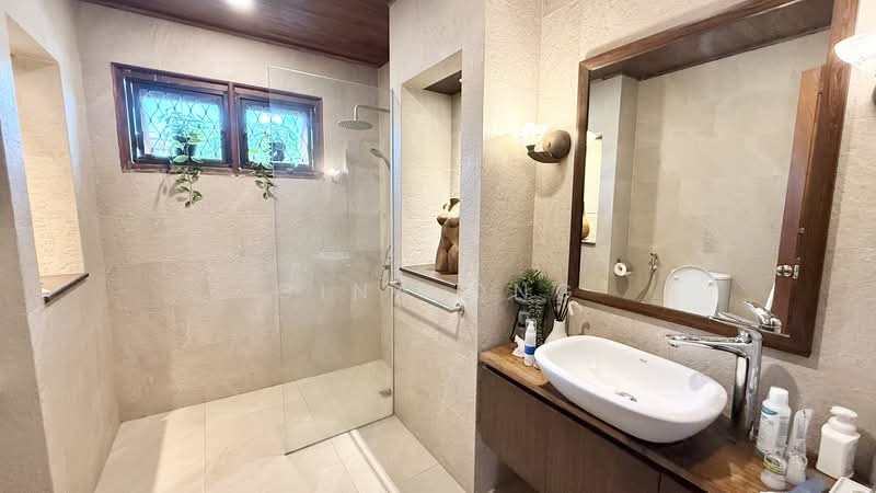 Neram Road, Neram Road, 7 Bedrooms, 7,733 sqft, Detached House For Sale, by Gina Ong, 500183884 - Bathroom - PropertyGuru.com.sg
