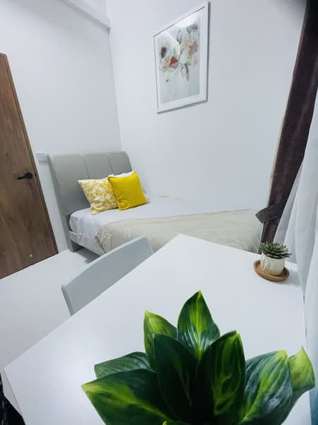 NEWest, 3 West Coast Drive, Room Rental, 120 sqft, Cluster House For Rent, by Agnes Ng, 500183904 - Bedroom - PropertyGuru.com.sg