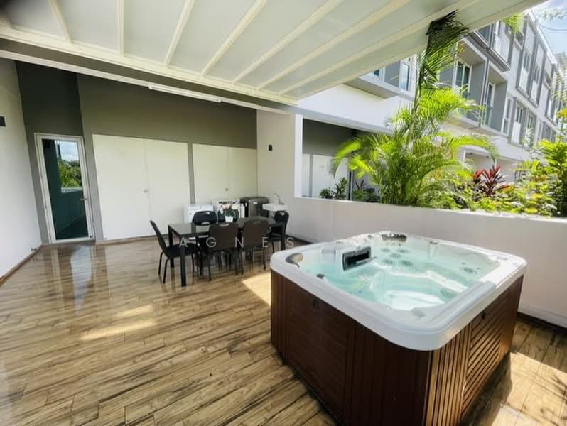 NEWest, 3 West Coast Drive, Room Rental, 160 sqft, Cluster House For Rent, by Agnes Ng, 500183938 - Exterior - PropertyGuru.com.sg