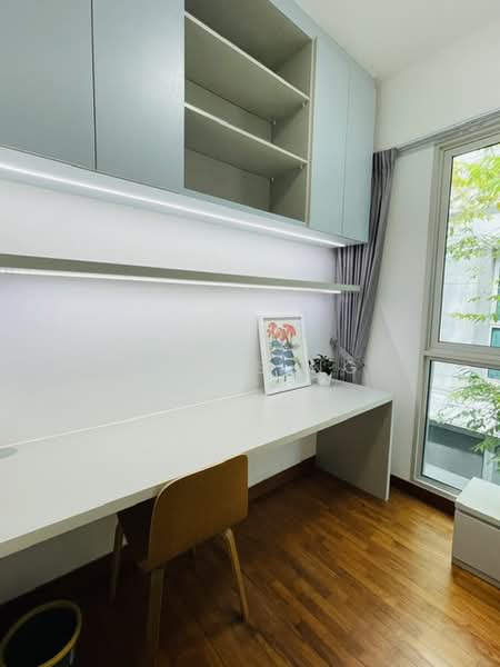 NEWest, 3 West Coast Drive, Room Rental, 160 sqft, Cluster House For Rent, by Agnes Ng, 500183958 - Study - PropertyGuru.com.sg