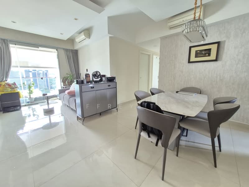 Nova 88, 8 Bhamo Road, 3 Bedrooms, 1,195 sqft, Apartment For Sale, by Jeffrey Tay, 500183961 - Living Room - PropertyGuru.com.sg