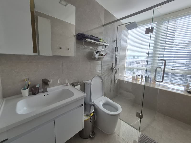 Nova 88, 8 Bhamo Road, 3 Bedrooms, 1,195 sqft, Apartment For Sale, by Jeffrey Tay, 500183961 - Bathroom - PropertyGuru.com.sg