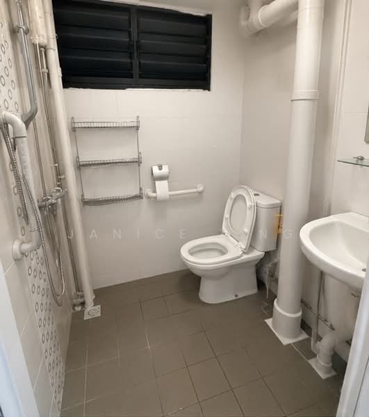 101 Jalan Rajah, 101 Jalan Rajah, Room Rental, 100 sqft, HDB Flat For Rent, by Janice Ting, 500183962 - Bathroom - PropertyGuru.com.sg