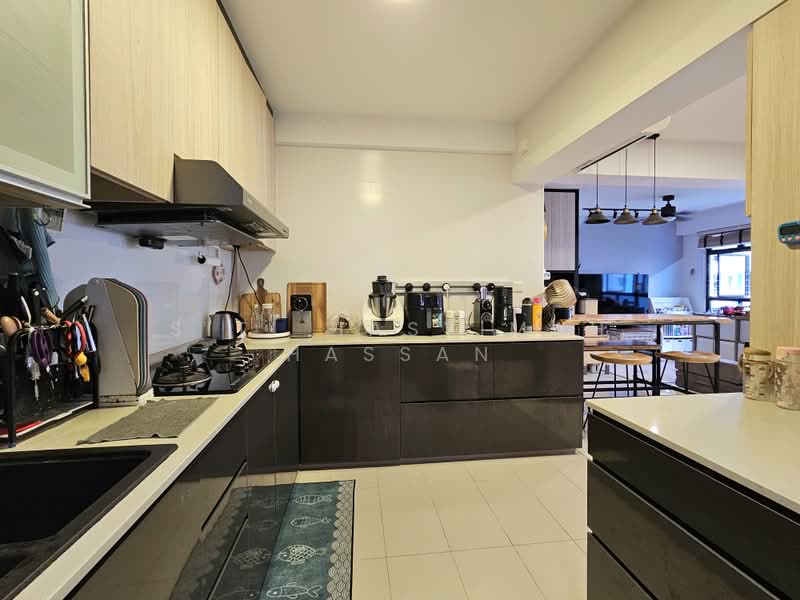 997C Buangkok Crescent, 997C Buangkok Crescent, 3 Bedrooms, 1,001 sqft, HDB Flat For Sale, by Siti Hasyimah Hassan, 500183968 - Kitchen - PropertyGuru.com.sg