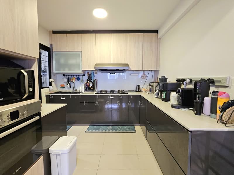 997C Buangkok Crescent, 997C Buangkok Crescent, 3 Bedrooms, 1,001 sqft, HDB Flat For Sale, by Siti Hasyimah Hassan, 500183968 - Kitchen - PropertyGuru.com.sg