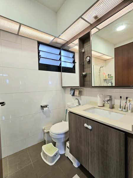 997C Buangkok Crescent, 997C Buangkok Crescent, 3 Bedrooms, 1,001 sqft, HDB Flat For Sale, by Siti Hasyimah Hassan, 500183968 - Bathroom - PropertyGuru.com.sg