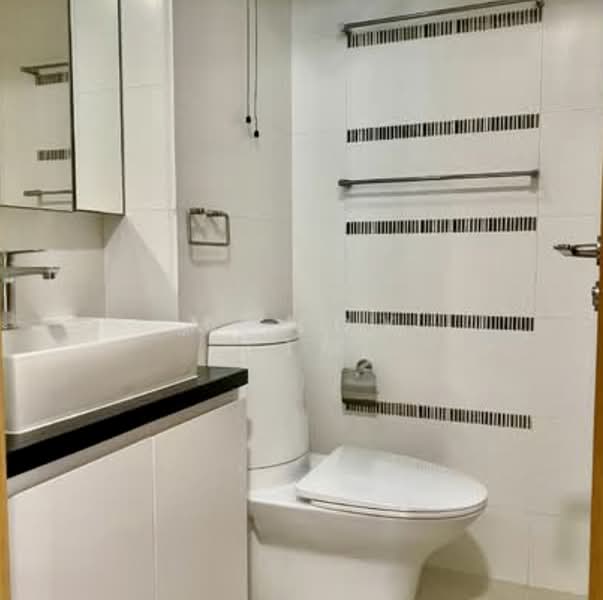 The Quartz, 57 Compassvale Bow, 3 Bedrooms, 1,292 sqft, Condominium For Sale, by Mandy Lim, 500183970 - Bathroom - PropertyGuru.com.sg
