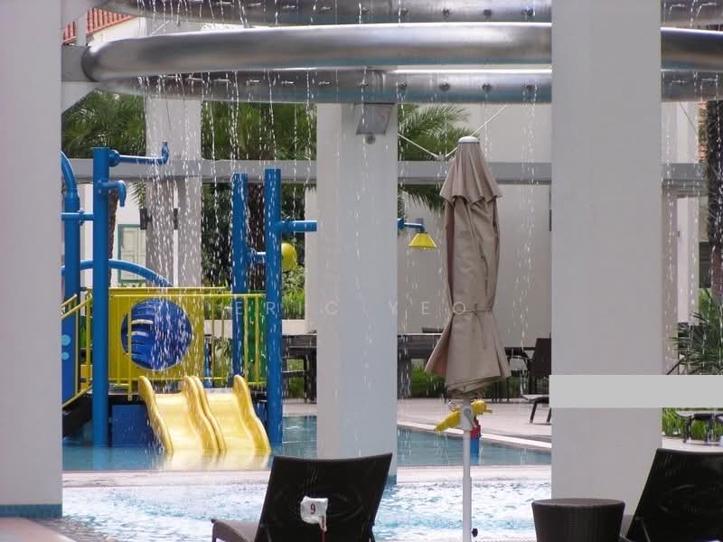 City Square Residences, 14 Kitchener Link, 3 Bedrooms, 1,216 sqft, Condominium For Rent, by Eric Yeo, 500183980 - Pool - PropertyGuru.com.sg