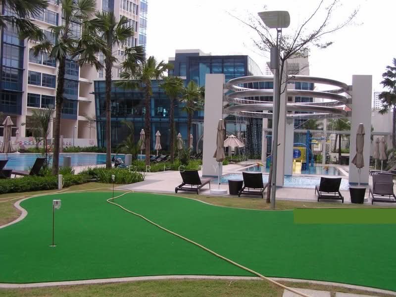 City Square Residences, 14 Kitchener Link, 3 Bedrooms, 1,216 sqft, Condominium For Rent, by Eric Yeo, 500183980 - Pool - PropertyGuru.com.sg
